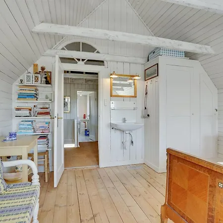 Mattias - 100m From The Sea By Interhome Ferienhaus *